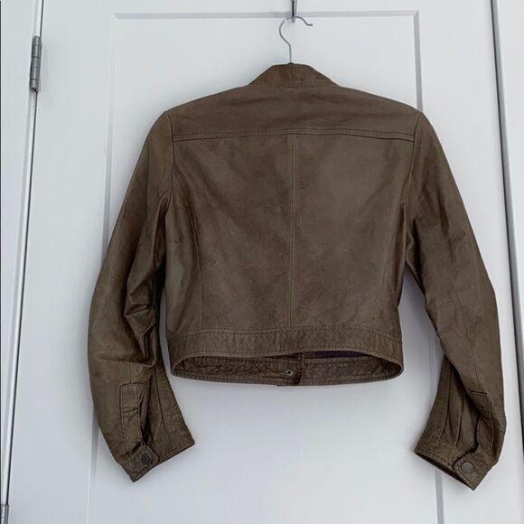 BCBGMAXAZARIA leather Snap Collar Moto Bomber Jacket Small EUC - Picture 3 of 15